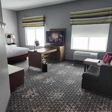 Hampton Inn & Suites Pittsburgh New Stanton Pa Экстерьер фото