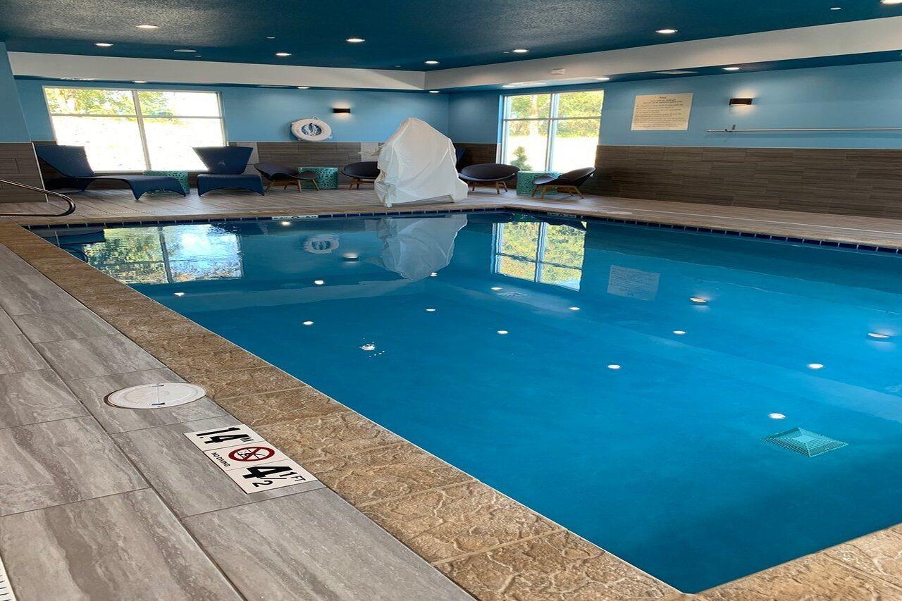 Hampton Inn & Suites Pittsburgh New Stanton Pa Экстерьер фото