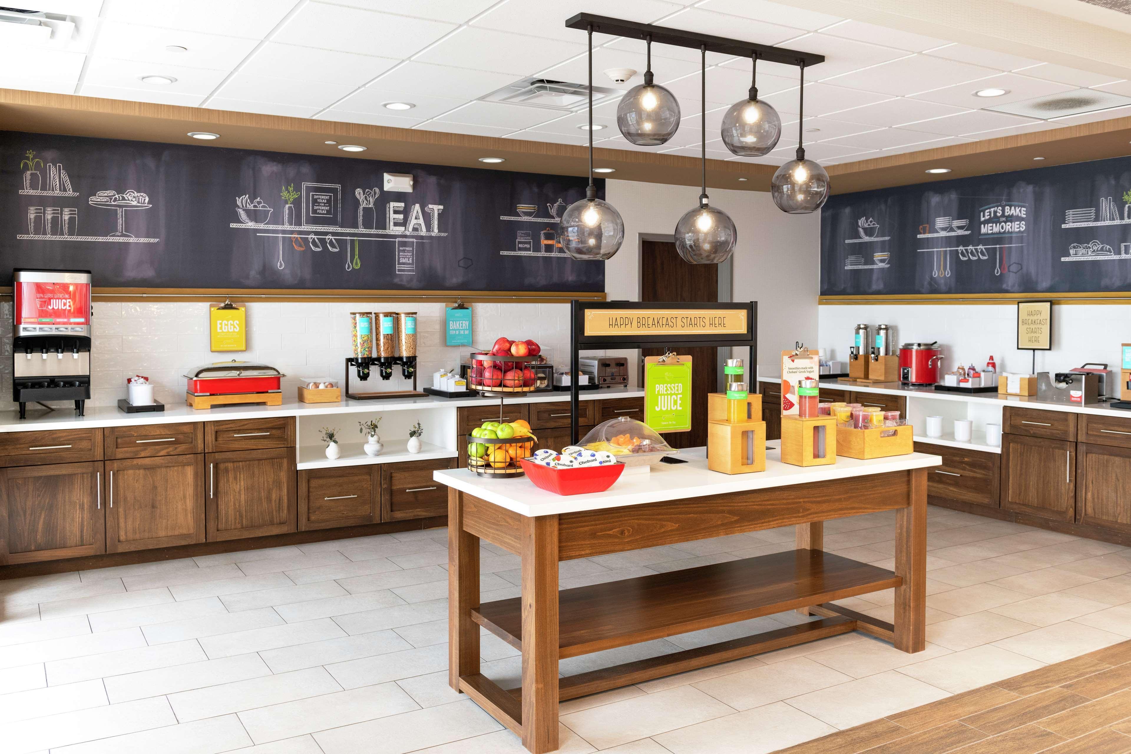 Hampton Inn & Suites Pittsburgh New Stanton Pa Экстерьер фото