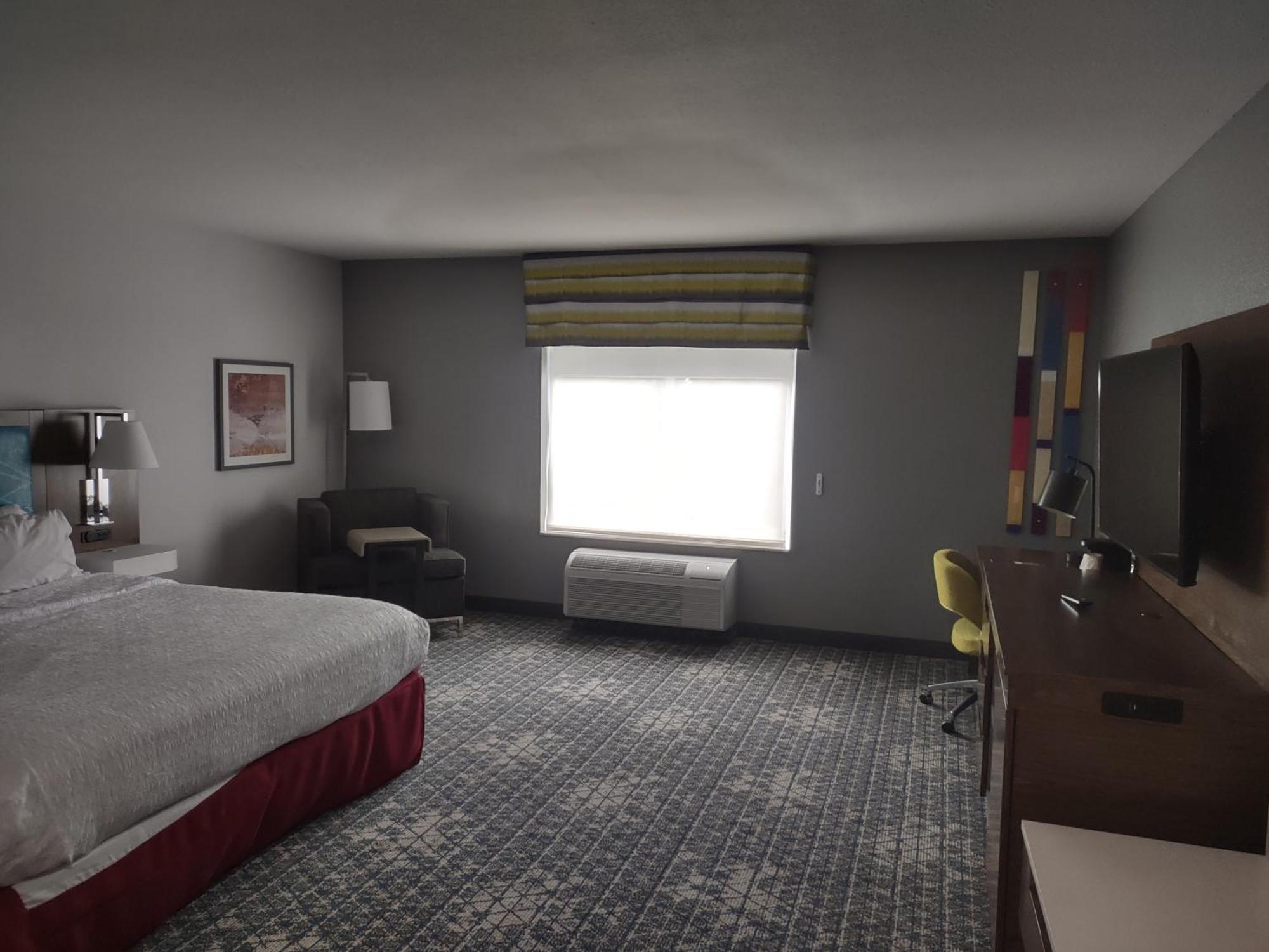 Hampton Inn & Suites Pittsburgh New Stanton Pa Экстерьер фото