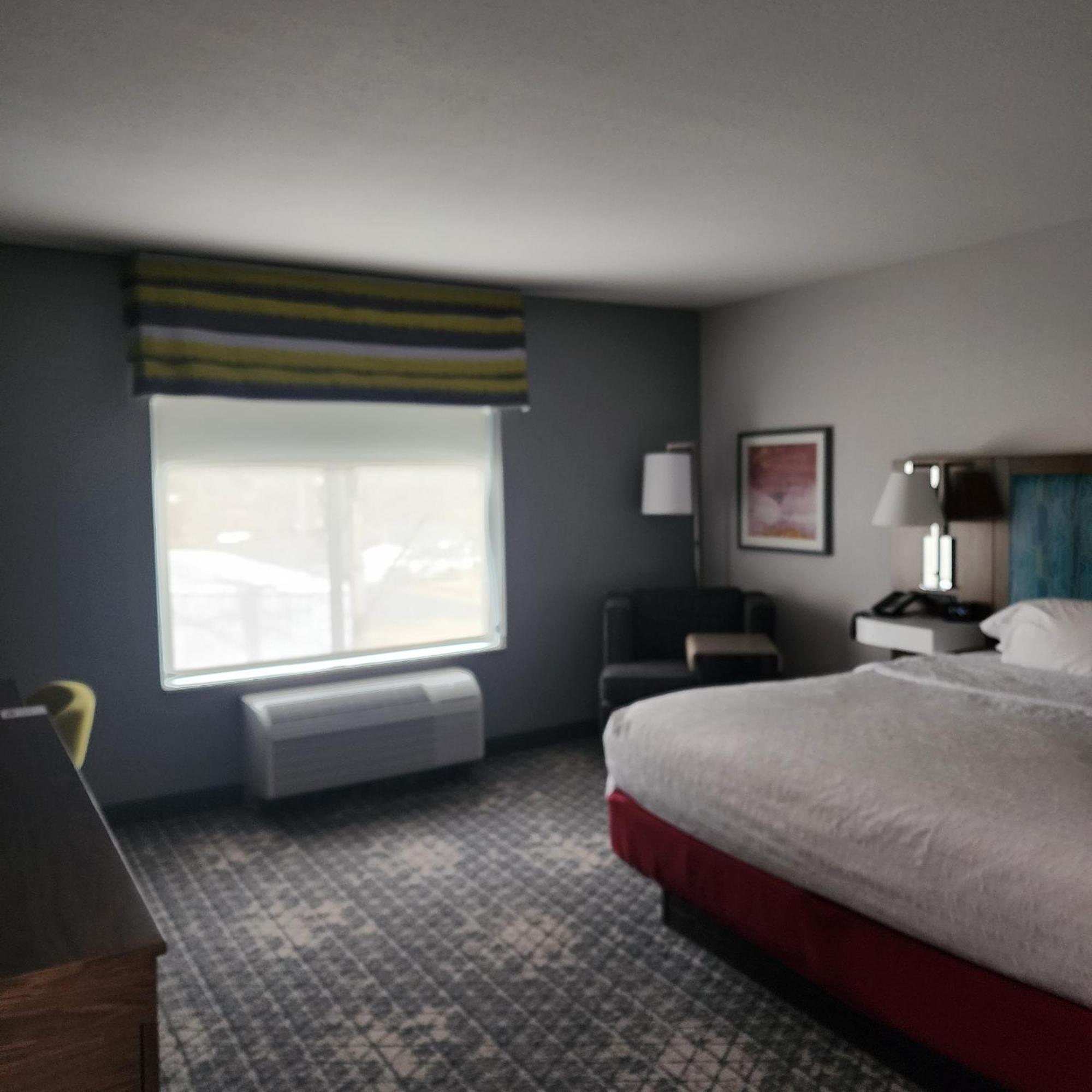 Hampton Inn & Suites Pittsburgh New Stanton Pa Экстерьер фото